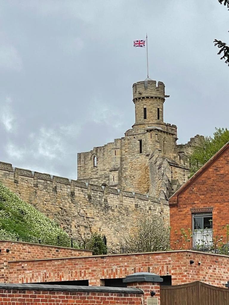 Castle Mount Apartment Lincoln Exterior photo